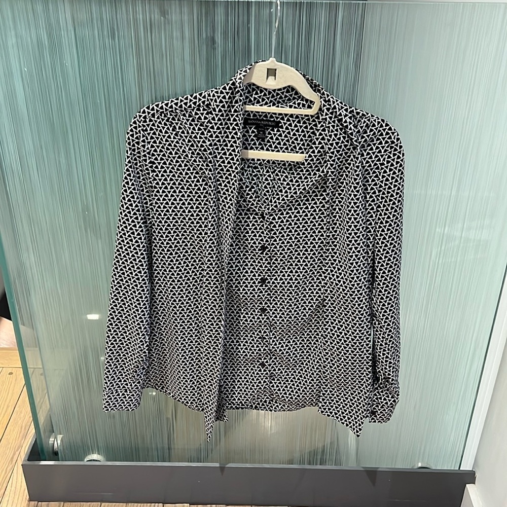Banana Republic Blouse - M